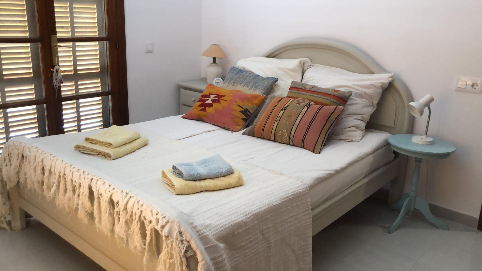 Imagen de una habitación ordenada